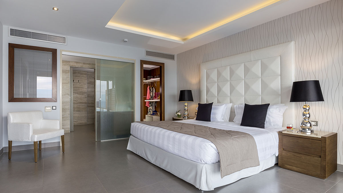 Mediterranean Suite Sea View Private Pool